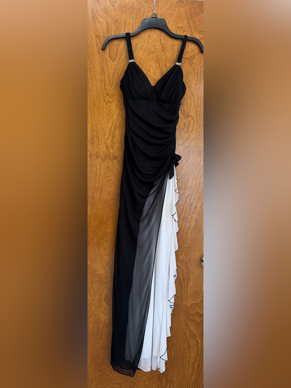 Elegant Black & White Ruffle-Trim Evening Dress size 5. Slight stains on white